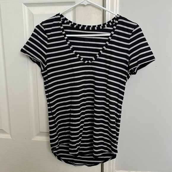 lululemon athletica Tops - Lululemon Love Tee Striped V-neck. Size 6